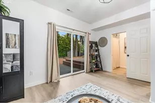 17529 SW Beaver Ct, Beaverton, OR 97003 - Photo 16