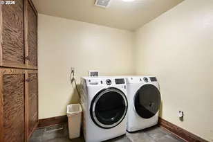 274 S Garden Way, Eugene, OR 97401 - Photo 18