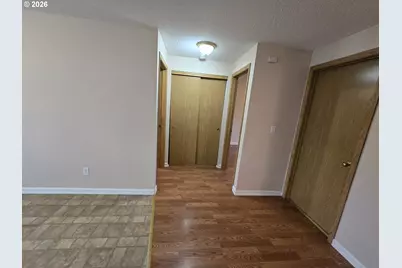 1106 S 11th Ave, Kelso, WA 98626 - Photo 10