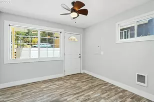 209 E Humboldt St, Bingen, WA 98605 - Photo 20