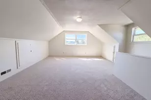 4815 SE 99th Ave, Portland, OR 97266 - Photo 4