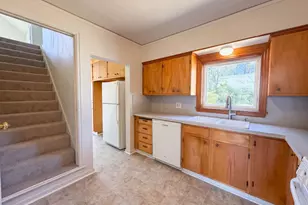 4815 SE 99th Ave, Portland, OR 97266 - Photo 2