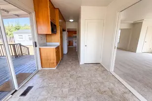 4815 SE 99th Ave, Portland, OR 97266 - Photo 14