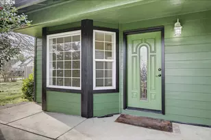 719 NW 21st St, Battle Ground, WA 98604 - Photo 4