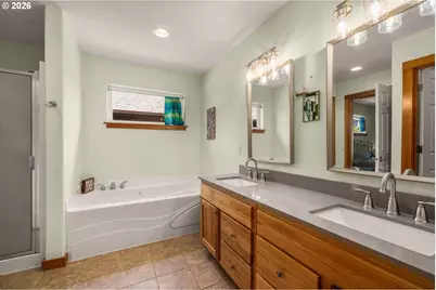 1742 22nd St, Hood River, OR 97031 - Photo 22