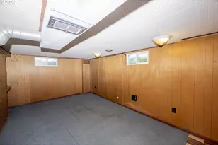 11425 NE Shaver St, Portland, OR 97220 - Photo 16