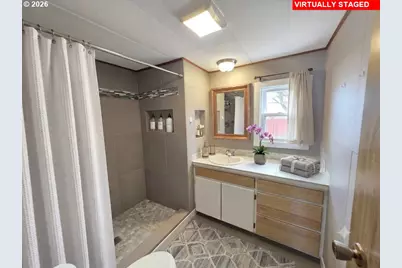 3909 E Fourth Plain Blvd #11, Vancouver, WA 98661 - Photo 8