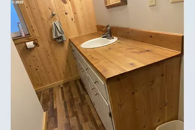 245 S 18th St, Reedsport, OR 97467 - Photo 24