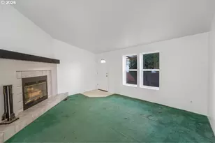 2703 J St, Springfield, OR 97477 - Photo 4