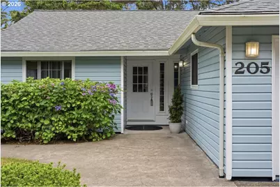 205 NW Lancer St, Lincoln City, OR 97367 - Photo 2