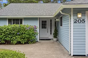 205 NW Lancer St, Lincoln City, OR 97367 - Photo 2