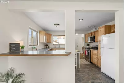 647 E Hurlburt Ave, Hermiston, OR 97838 - Photo 12