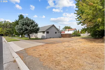 647 E Hurlburt Ave, Hermiston, OR 97838 - Photo 20