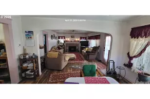 1439 Union Ave, North Bend, OR 97459 - Photo 2