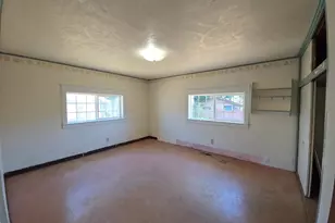 1439 Union Ave, North Bend, OR 97459 - Photo 12