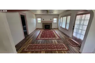 1439 Union Ave, North Bend, OR 97459 - Photo 2
