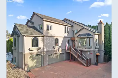 1875 N Teakwood Cir, Canby, OR 97013 - Photo 2