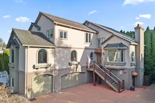 1875 N Teakwood Cir, Canby, OR 97013 - Photo 2