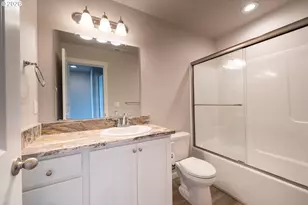 1657 SE Barberry Ave, Dallas, OR 97338 - Photo 18