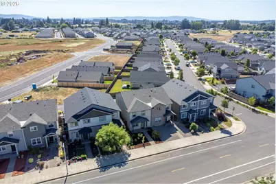 1657 SE Barberry Ave, Dallas, OR 97338 - Photo 2