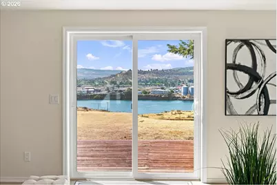 574 Sunridge Ave, Dallesport, WA 98617 - Photo 10