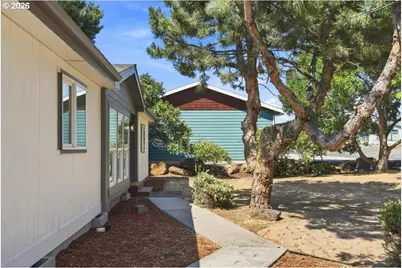 574 Sunridge Ave, Dallesport, WA 98617 - Photo 2