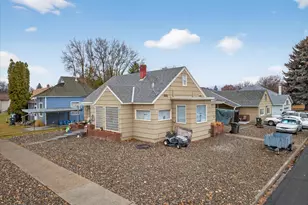 2885 1st St, Baker City, OR 97814 - Photo 2
