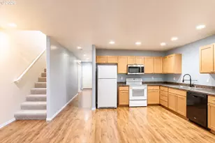 768 NE 9th St, Gresham, OR 97030 - Photo 8