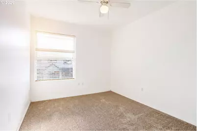 768 NE 9th St, Gresham, OR 97030 - Photo 14