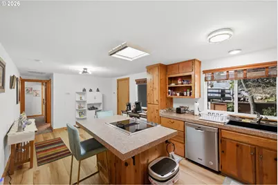 1623 Lincoln St, North Bend, OR 97459 - Photo 10