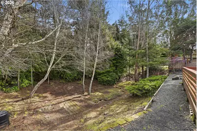 1623 Lincoln St, North Bend, OR 97459 - Photo 40