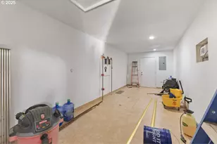 2150 Bridge Ln, Wolf Creek, OR 97497 - Photo 38