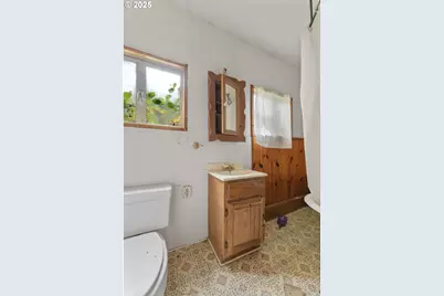 2150 Bridge Ln, Wolf Creek, OR 97497 - Photo 48