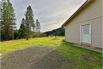 2150 Bridge Ln, Wolf Creek, OR 97497 - Photo 42