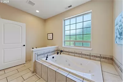 2270 Hayes St, North Bend, OR 97459 - Photo 34