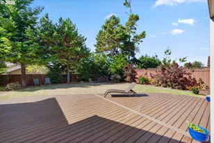 2270 Hayes St, North Bend, OR 97459 - Photo 40