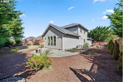 2270 Hayes St, North Bend, OR 97459 - Photo 42