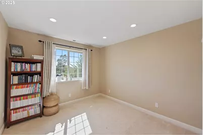 2270 Hayes St, North Bend, OR 97459 - Photo 24