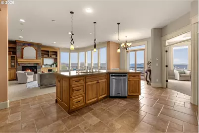 742 W Chestnut St, Washougal, WA 98671 - Photo 8