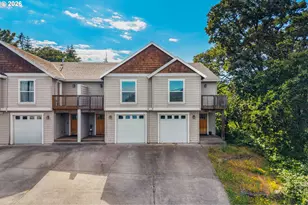 214 N 18th St, Hood River, OR 97031 - Photo 1
