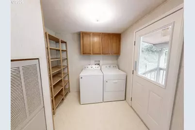 17360 Mountain Dr, Brookings, OR 97415 - Photo 22