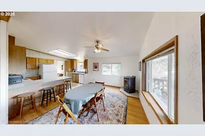 17360 Mountain Dr, Brookings, OR 97415 - Photo 10