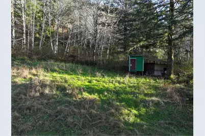17360 Mountain Dr, Brookings, OR 97415 - Photo 28