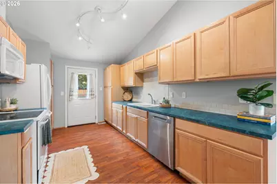 4590 SW Savannah Pl, Beaverton, OR 97078 - Photo 18