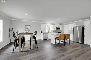 48113 Commercial St, Oakridge, OR 97463 - Photo 8