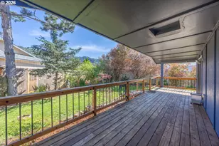 3457 W Normandy Ave, Roseburg, OR 97471 - Photo 24