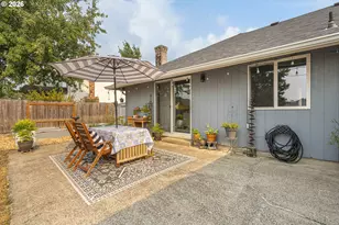 849 E 9th Ct, Lafayette, OR 97127 - Photo 32