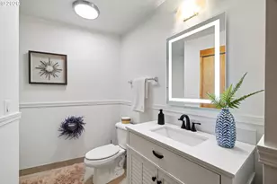 12600 SW Crescent St, Beaverton, OR 97005 - Photo 24