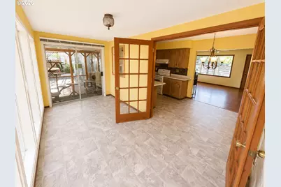 10 SW Peach Ln, Winston, OR 97496 - Photo 8