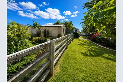 10 SW Peach Ln, Winston, OR 97496 - Photo 22